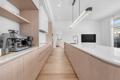 Sherrard Residence – Curved Blonde Oak Joinery