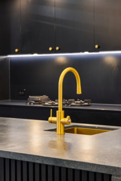 Oak Stone Kitchen and Butlers Pantry