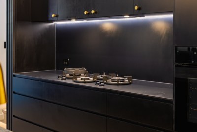 Oak Stone Kitchen and Butlers Pantry