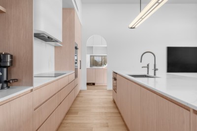 Sherrard Residence – Curved Blonde Oak Joinery