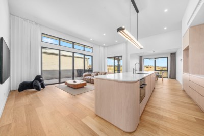 Sherrard Residence – Curved Blonde Oak Joinery