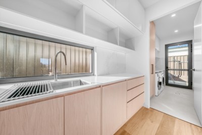 Sherrard Residence – Curved Blonde Oak Joinery