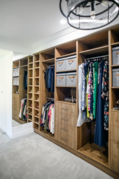 Walk in wardrobe Kurrajong NSW