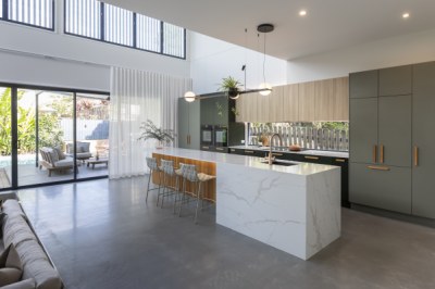 Woolloongabba Queenslander cottage revival