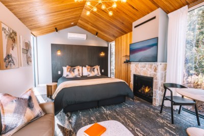 Classy Cradle Cabin